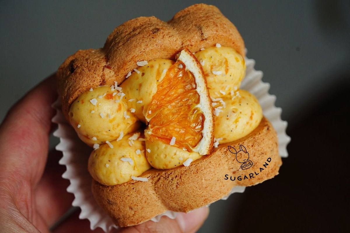Orange Choux